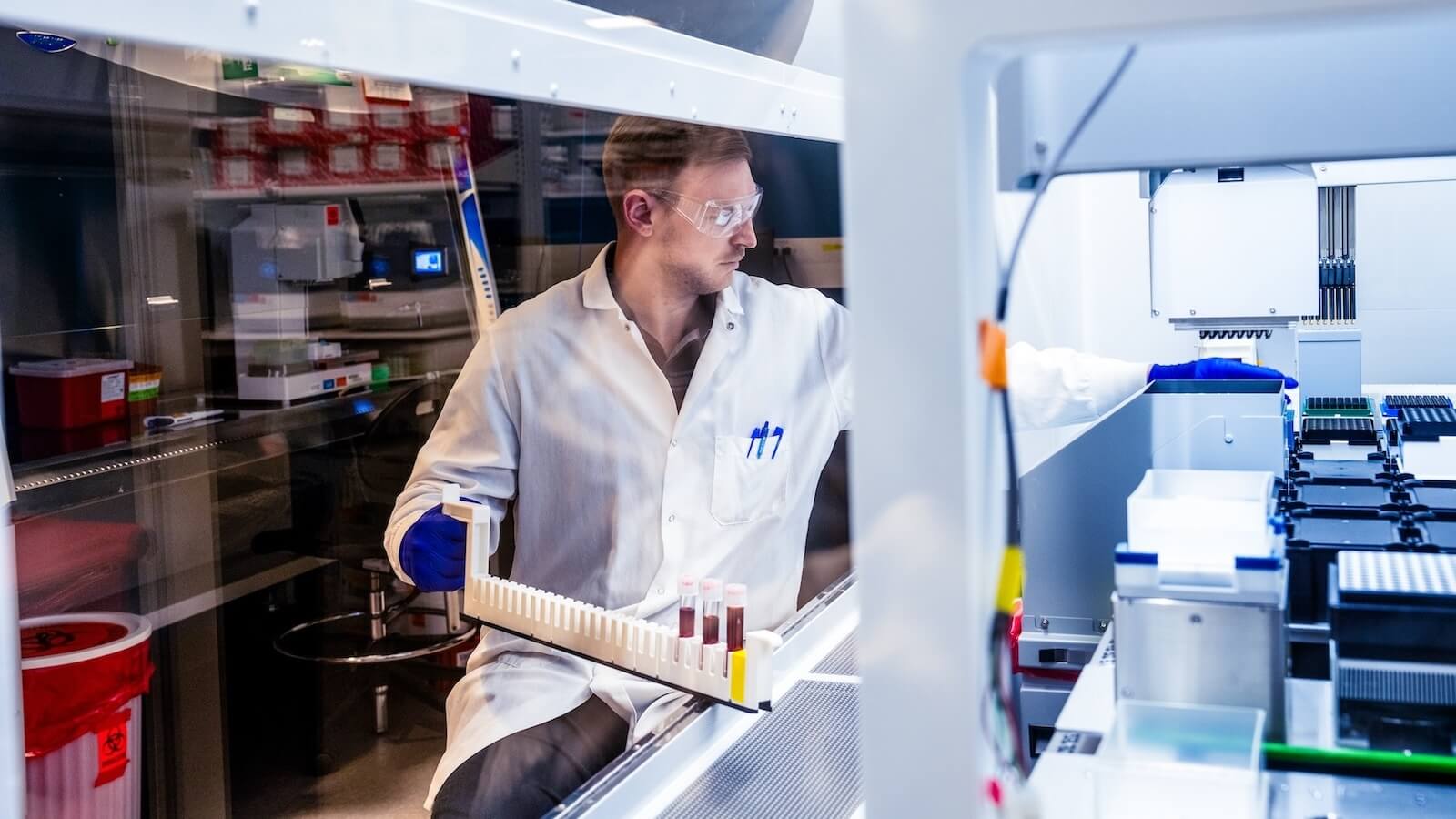 Immunology researcher at Allen Institute processing blood samples